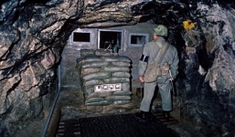 Hàn Quốc hoảng hốt vì 4 đường hầm nối với Triều Tiên